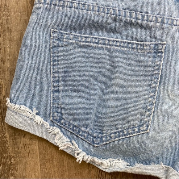 Noisy may High Waist Distressed Jean Shorts - Picture 5 of 6